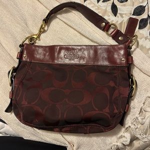 Coach Zoe signature C canvas lined in leather purse